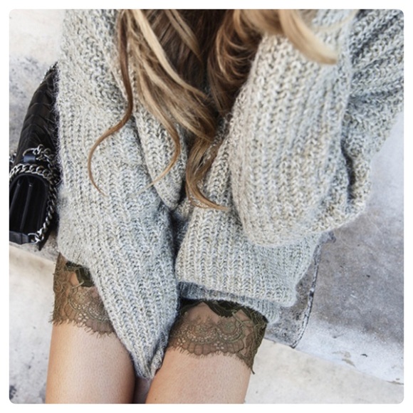 Zara Sweaters - Zara Knit Mohair Wool Loose Knit Vneck Sweater